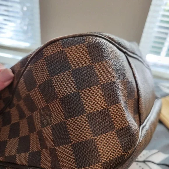 Louis Vuitton Brown Checkered Shoulder Bag - Picture 6 of 16